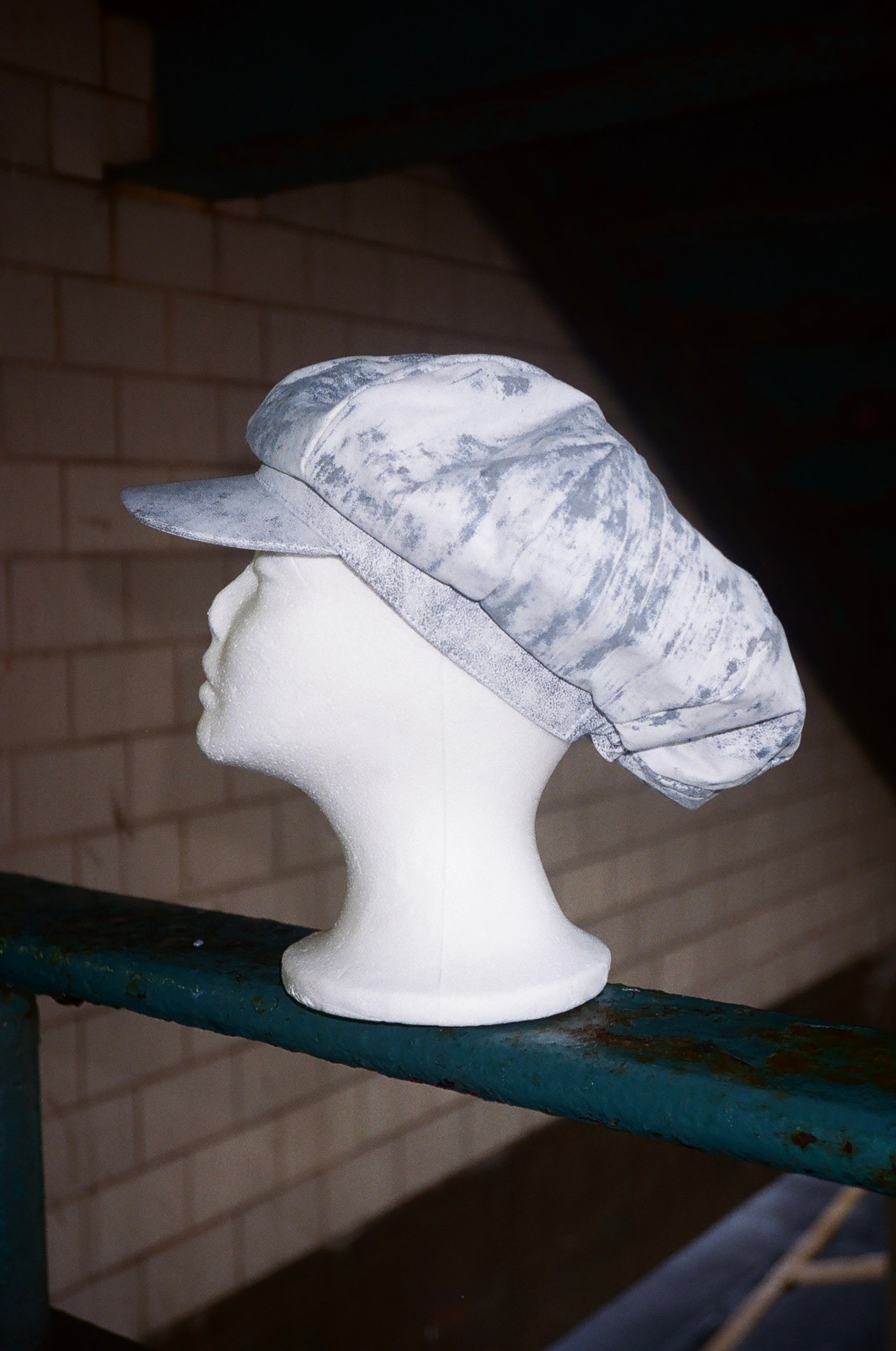 Leather Balloon Cap Washed White