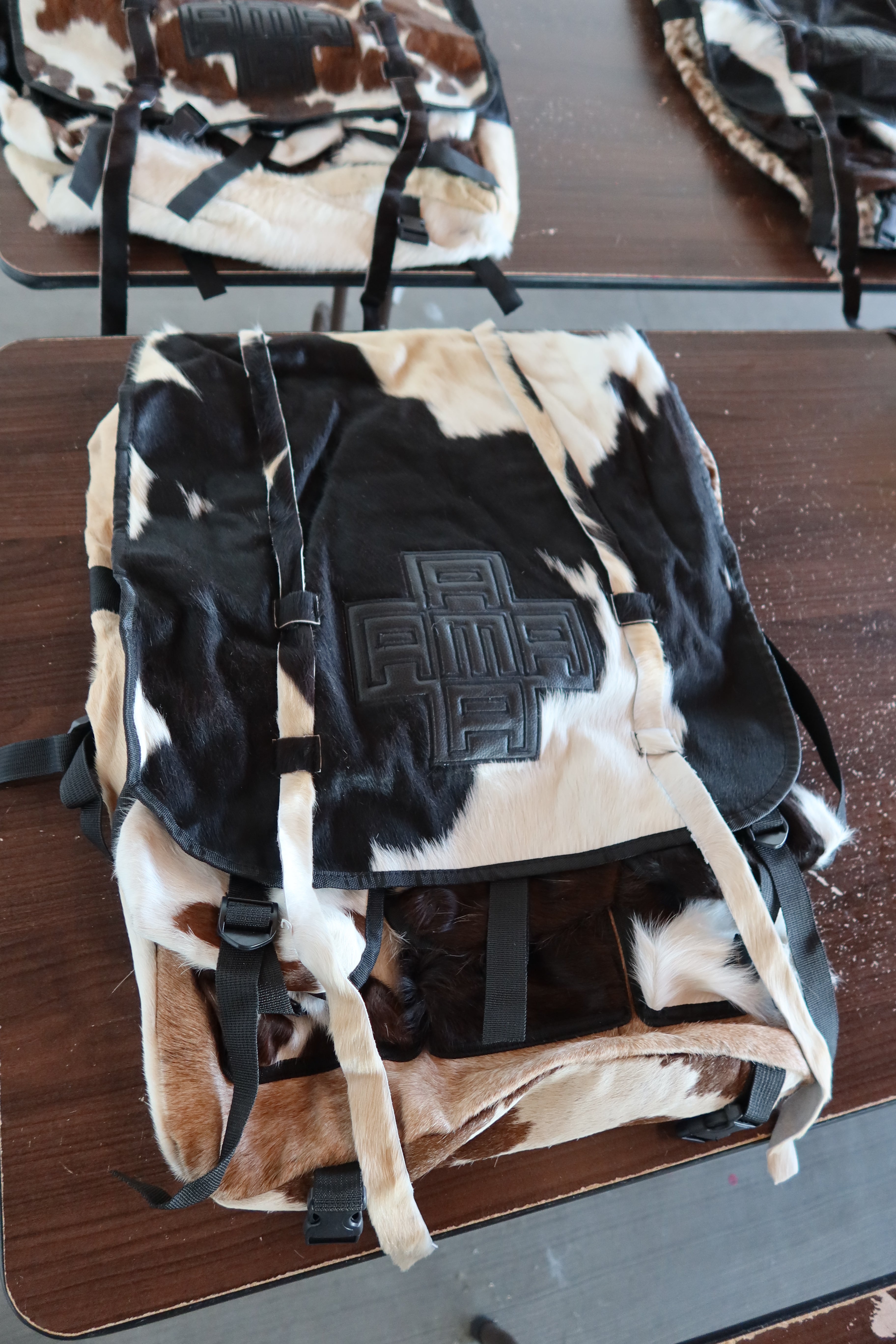 AMA Cowhide MediPack